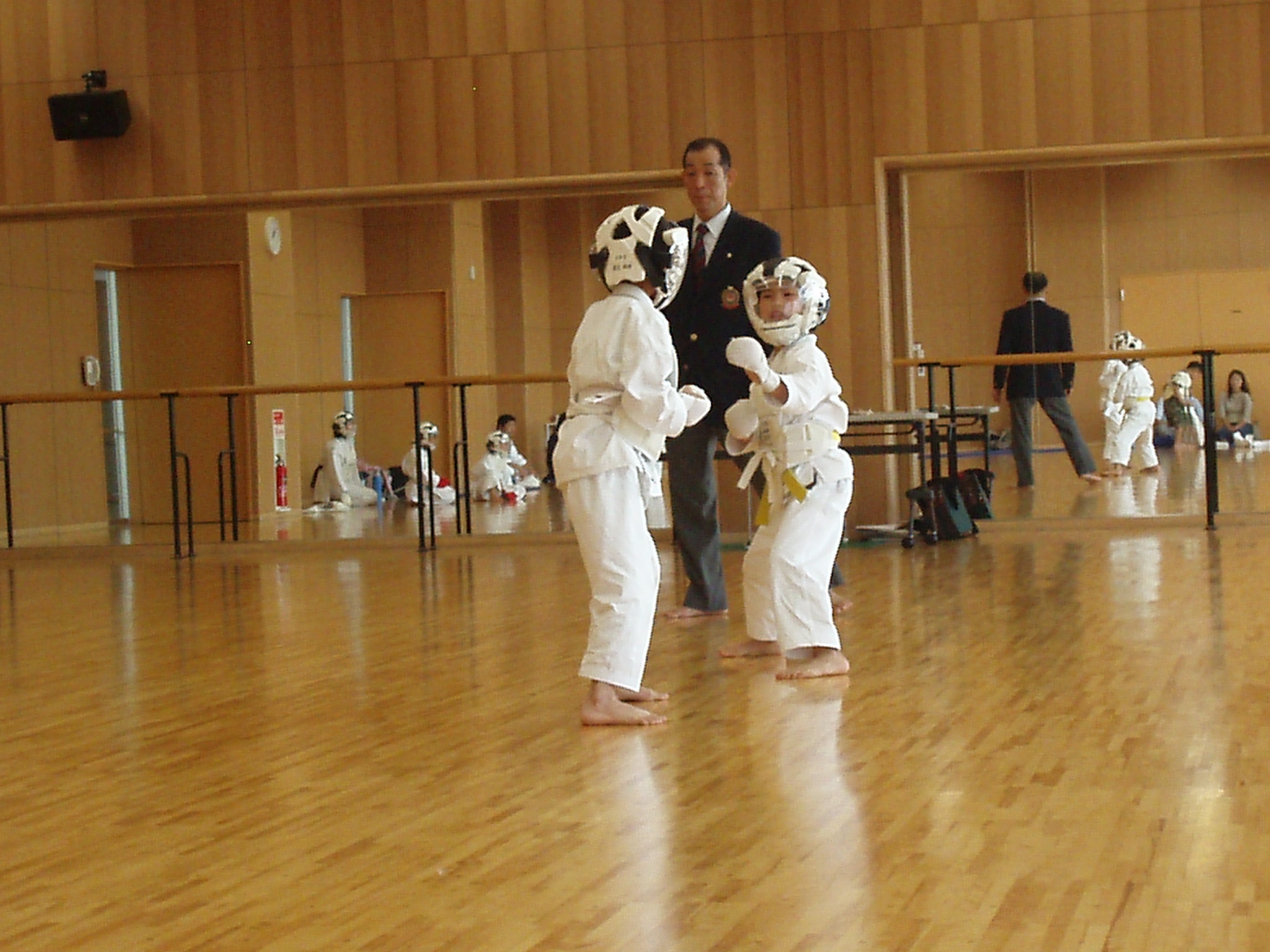 070902-sinden-karate-080.jpg