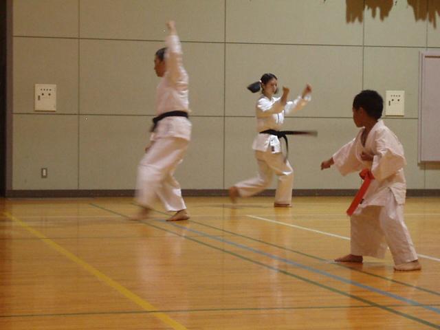 071003-keyaki-karate-011.jpg