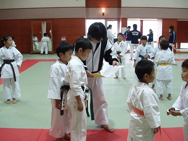 071028-karate-aoba-004.jpg